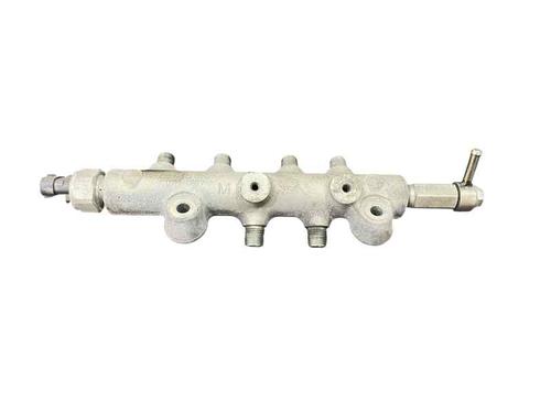 Used Injection rail MAZDA 6 Saloon (GG) 2.0 DI (GG14) (121 hp) 29129370