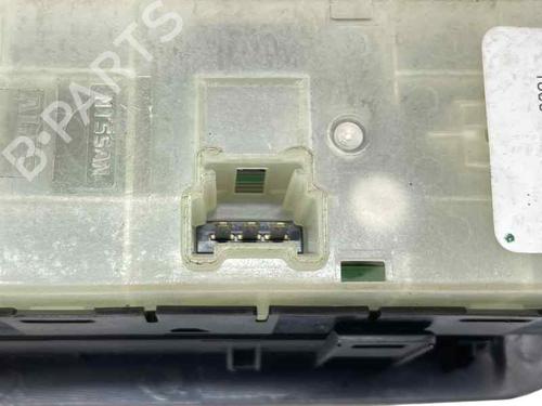 Used Left front window switch Left front window switch 25213779 25213779
