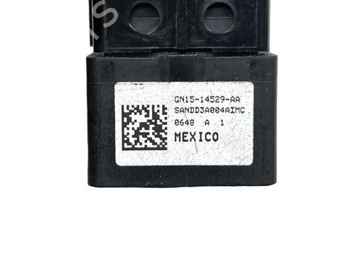 Used Right front window switch Right front window switch FORD ECOSPORT 1.0 EcoBoost (125 hp) 33163818 33163818