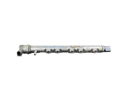 injection-rail-bmw-3-touring-e91-2004-2005-2006-2007-2008-2009-2010-2011-2012-34236958 main image