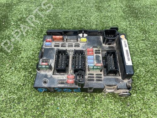 Used Fuse box PEUGEOT 206 Hatchback (2A/C) [1998-2012]  31684303