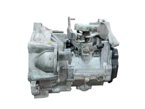 Used Gearbox VW GOLF PLUS V (5M1, 521) 1.6 TDI (105 hp) 30270634