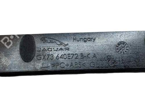 other-jaguar-xe-x760-2015-29968359 main image