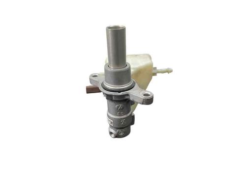 Brake master cylinder CITROËN C4 Grand Picasso II (DA_, DE_) 1.2 THP 130 | BP25212566M77 