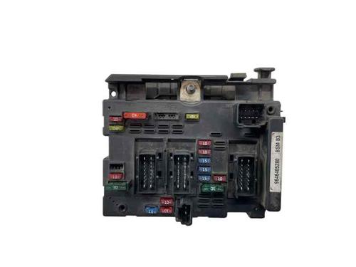 Used Fuse box MITSUBISHI CARISMA (DA_) 1.8 (DA2A) (116 hp) 29875637