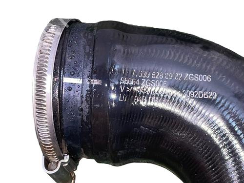 Intercooler pipe MERCEDES-BENZ VIANO (W639) CDI 2.2 4-matic (639.711, 639.713, 639.811, 639.813,... | BP25210766M127 - Image 2