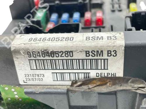 Zekeringkast MITSUBISHI CARISMA (DA_) 1.8 (DA2A) | BP29875637E1