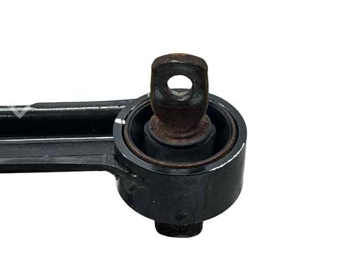 Højre bagtil bærearm Højre bagtil bærearm TOYOTA AURIS (_E18_) 1.8 Hybrid (ZWE186_, ZWE186R) (136 hp) 34237127 34237127