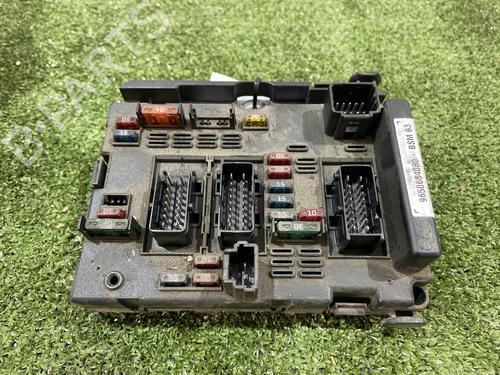 Used Fuse box Fuse box PEUGEOT 307 (3A/C) [2000-2012] 31684305 31684305