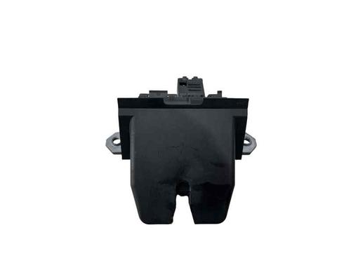 Tailgate lock VOLVO V40 Hatchback (525) D3 | BP31870096C101