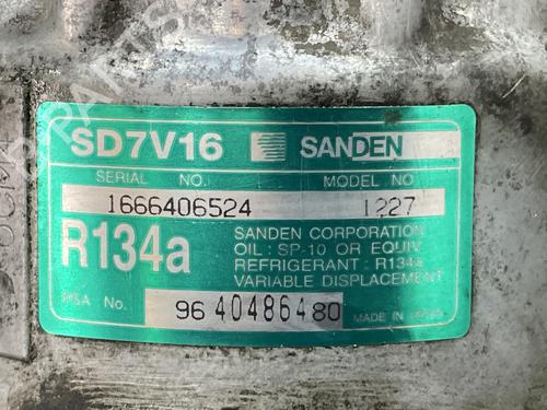 Used AC compressor AC compressor PEUGEOT EXPERT Van (222) [1995-2008] 31682138 31682138