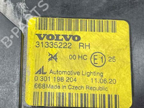 Right headlight VOLVO S40 II (544) 2.0 D | BP31682938C29 