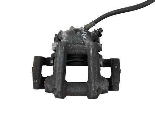 Used Right front brake caliper BMW 1 (F21) 118 d (150 hp) 31870484