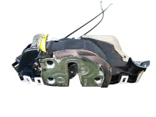 Used Front left lock TOYOTA YARIS (_P13_) 1.3 (NSP130_, NSP130) (99 hp) 25211920