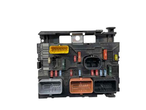 Fuse box PEUGEOT 307 Break (3E) 1.6 HDi 110 | BP30476797E1 - Image 3