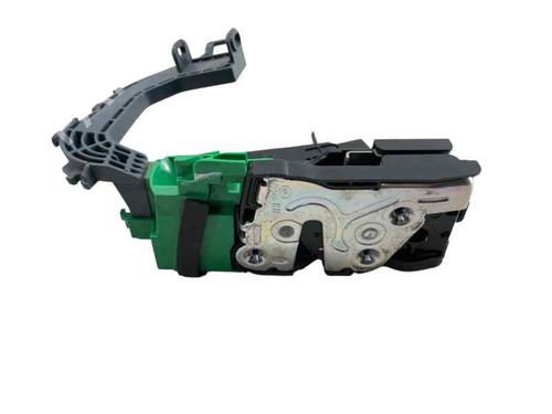 front-right-lock-hyundai-i30-pde-pd-pden-2016-28110004 main image