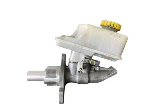 Used Brake master cylinder Brake master cylinder 25018983 25018983