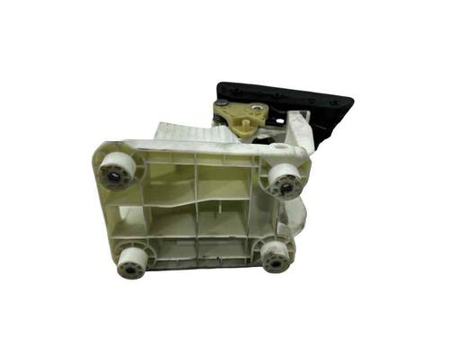 Gear lever PEUGEOT 3008 II SUV (MC_, MR_, MJ_, M4_) 1.5 BlueHDi 130 | BP32227162M90