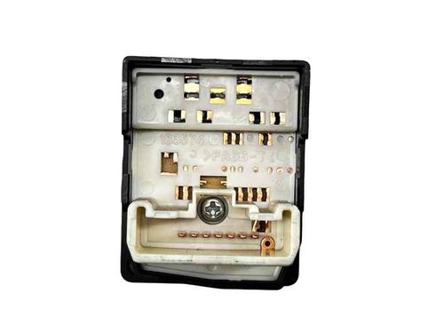 Used Mirror switch Mirror switch TOYOTA AURIS (_E15_) 1.6 (ZRE151_, ZRE151R) (124 hp) 31965646 31965646