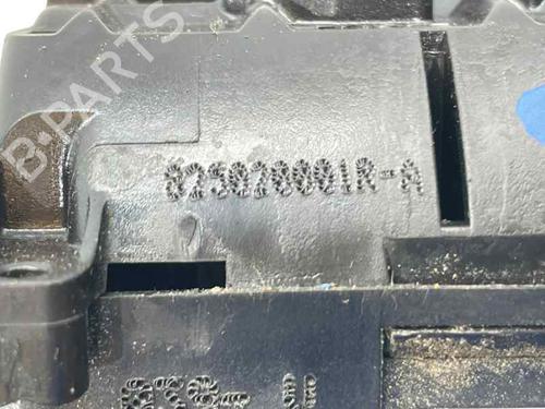 rear-right-lock-renault-megane-iv-saloon-2016-29933954 main image