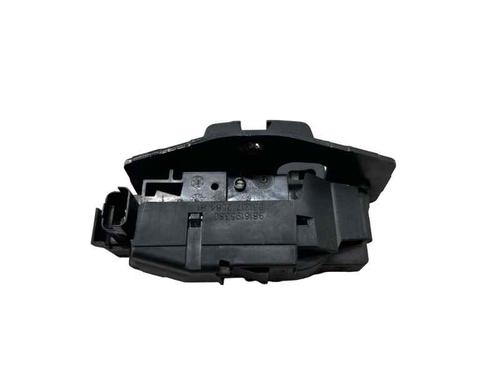 Used Tailgate lock Tailgate lock PEUGEOT 3008 II SUV (MC_, MR_, MJ_, M4_) 1.5 BlueHDi 130 (131 hp) 32227168 32227168