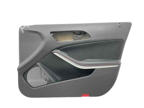 Forreste højre beklædning Forreste højre beklædning MERCEDES-BENZ GLA-CLASS (X156) GLA 200 CDI / d (156.908) (136 hp) 33810704 33810704