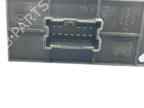 Right front window switch NISSAN JUKE (F15) 1.5 dCi | BP31682645I26 - Image 5
