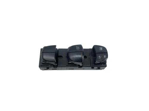 Used Left front window switch Left front window switch NISSAN JUKE (F15) 1.5 dCi (110 hp) 31682646 31682646