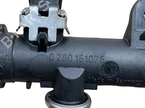 injection-rail-opel-corsa-c-x01-2000-2001-2002-2003-2004-2005-2006-2007-2008-2009-31373393 main image