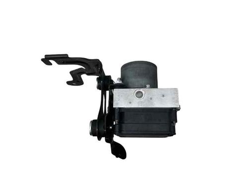 Used ABS pump ABS pump JAGUAR XE (X760) 2.0 D AWD (180 hp) 33282895 33282895