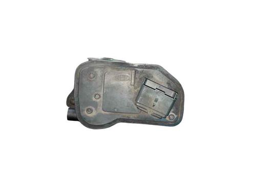 Throttle body PEUGEOT 208 II (UB_, UP_, UW_, UJ_) 1.2 VTi 82 | BP30844611M82