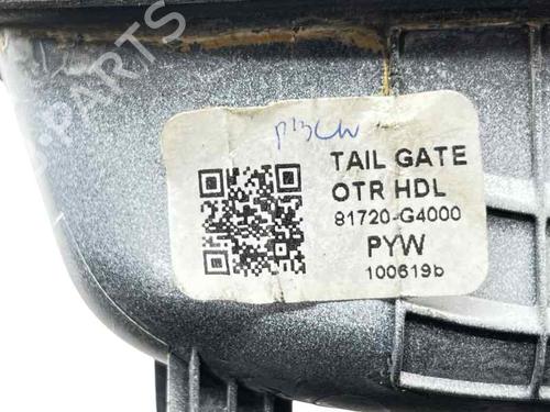 Used Tailgate handle Tailgate handle HYUNDAI i30 (PDE, PD, PDEN) 1.6 CRDi (95 hp) 31848265 31848265