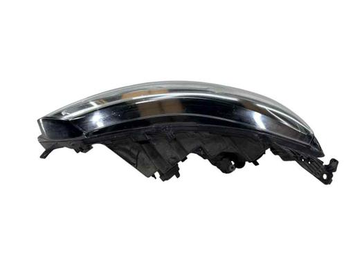 Used Right headlight RENAULT MEGANE IV Hatchback (B9A/M/N_) 1.6 dCi 130 (B9A4) (130 hp) 30270972