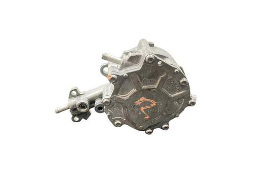 Used Vacuum pump VW GOLF V (1K1) 1.9 TDI (105 hp) 31682991