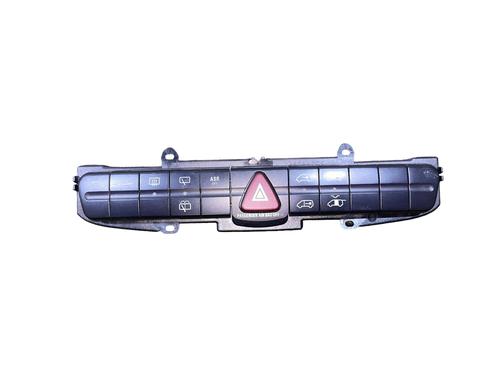 Used Warning switch Warning switch MERCEDES-BENZ VITO / MIXTO Van (W639) [2003-2026] 31682146 31682146