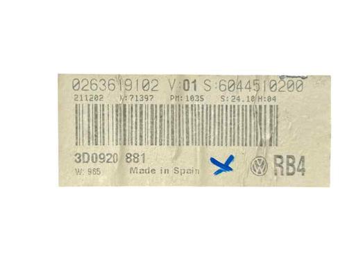 Używane Zestaw wskaźników / Licznik VW PHAETON (3D1, 3D2, 3D3, 3D4, 3D6, 3D7, 3D8, 3D9) 3.2 V6 (241 hp) 29021635