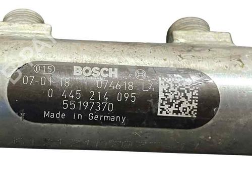 Used Injection rail ALFA ROMEO 147 (937_) 1.9 JTD (937.AXD1A, 937.BXD1A, 937.AXV1A, 937.BXB1A,... (115 hp) 28070333