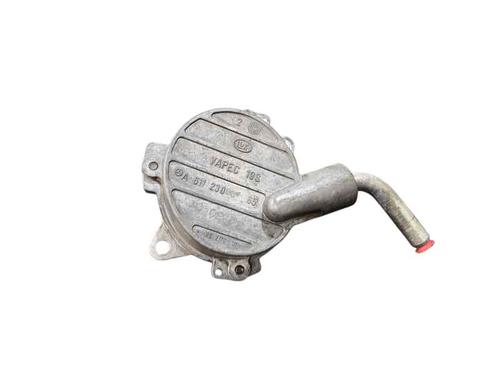 Used Vacuum pump MERCEDES-BENZ C-CLASS (W203) C 220 CDI (203.006, 203.008) (143 hp) 26678261