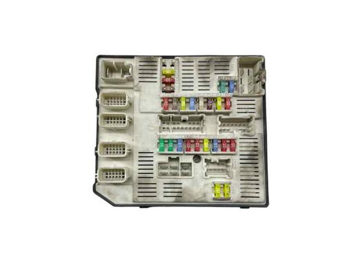 Sikringsdåse RENAULT MEGANE III Hatchback (BZ0/1_, B3_) 1.5 dCi (106 hp) 30051843