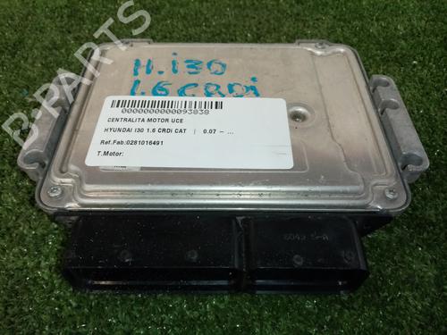 Used Engine control unit (ECU) Engine control unit (ECU) HYUNDAI i30 (FD) [2007-2012] 31683915 31683915