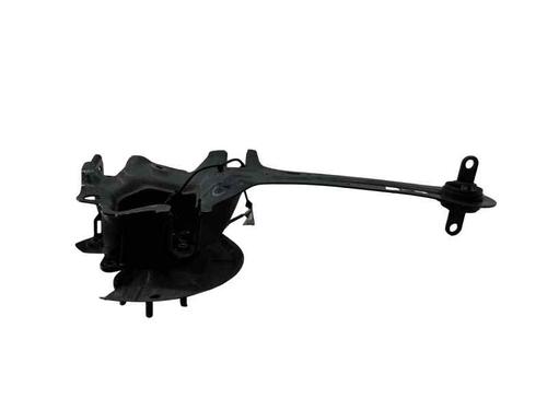 Left rear steering knuckle VOLVO V40 Hatchback (525) D3 | BP31870066M27