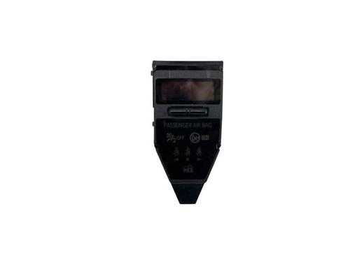 display-monitor-toyota-auris-_e18_-2012-2013-2014-2015-2016-2017-2018-2019-27924293 main image
