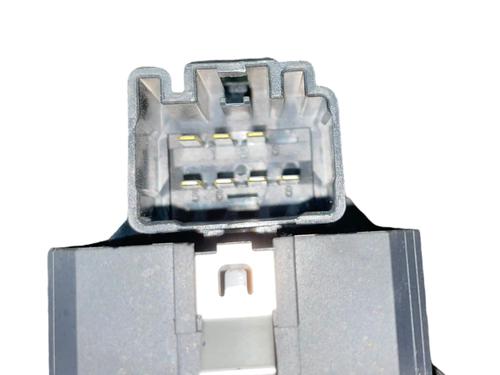 Used Right front window switch Right front window switch LAND ROVER RANGE ROVER SPORT I (L320) 2.7 D 4x4 (190 hp) 25210805 25210805