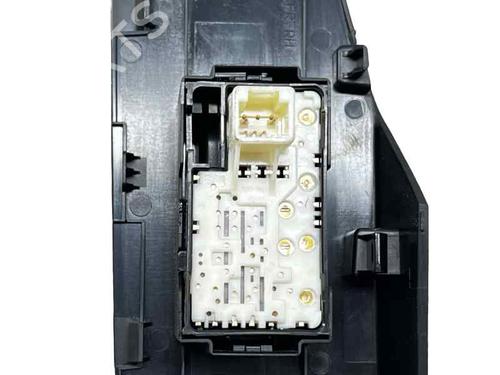 Used Right front window switch Right front window switch TOYOTA AURIS (_E18_) 1.8 Hybrid (ZWE186_, ZWE186R) (136 hp) 34237173 34237173