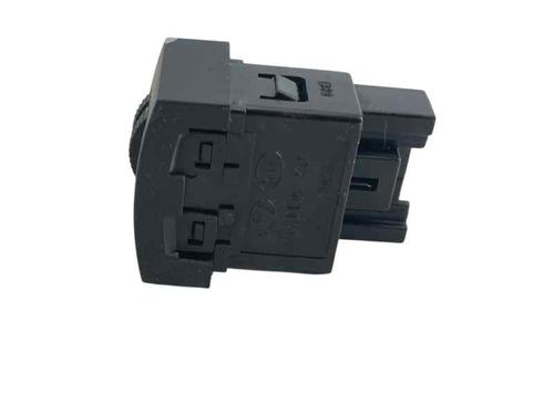 Used Switch HYUNDAI ix20 (JC) 1.4 (90 hp) 28208850