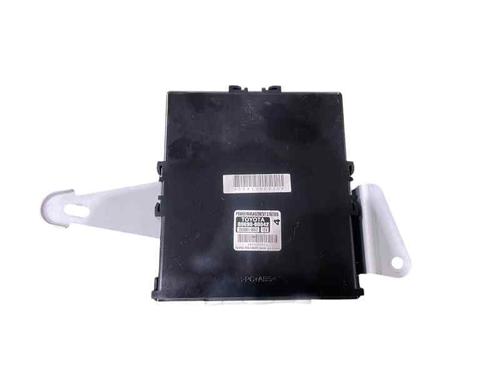 Used Electronic module TOYOTA YARIS (_P13_) 1.3 (NSP130_, NSP130) (99 hp) 25211928