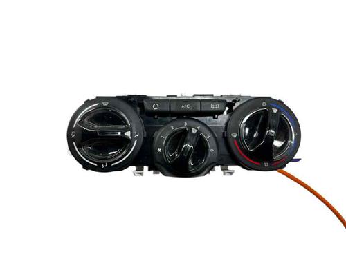 Commande Chauffage PEUGEOT 208 II (UB_, UP_, UW_, UJ_) 1.2 VTi 82 (82 hp) 30586644