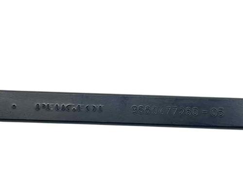 Used Front windshield wiper arm PEUGEOT 308 CC (4B_) 1.6 16V (150 hp) 25932368