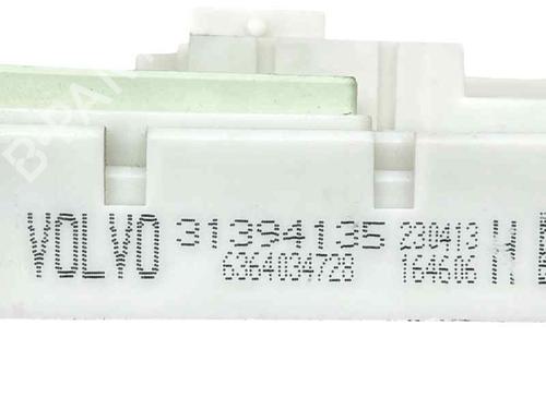 Used Fuse box Fuse box VOLVO V40 Hatchback (525) D3 (150 hp) 31063857 31063857