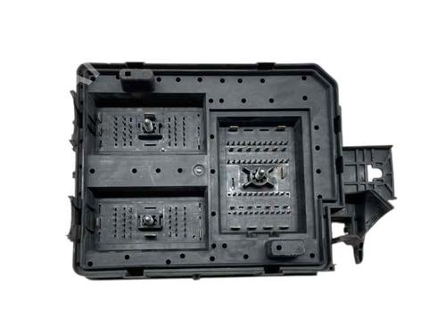 Used Fuse box Fuse box CHEVROLET TRAX 1.7 TD AWD (131 hp) 26490621 26490621